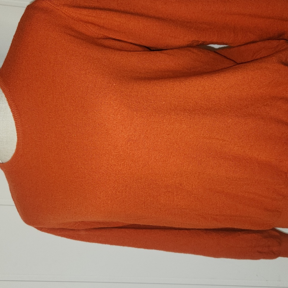 Vintage 100% Merino wool Italian Wool orange lightweight knit sweater